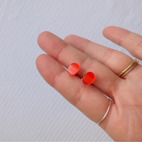 Vintage Jewelry - Vintage Carnelian Chalcedony Oval Stud Earrings